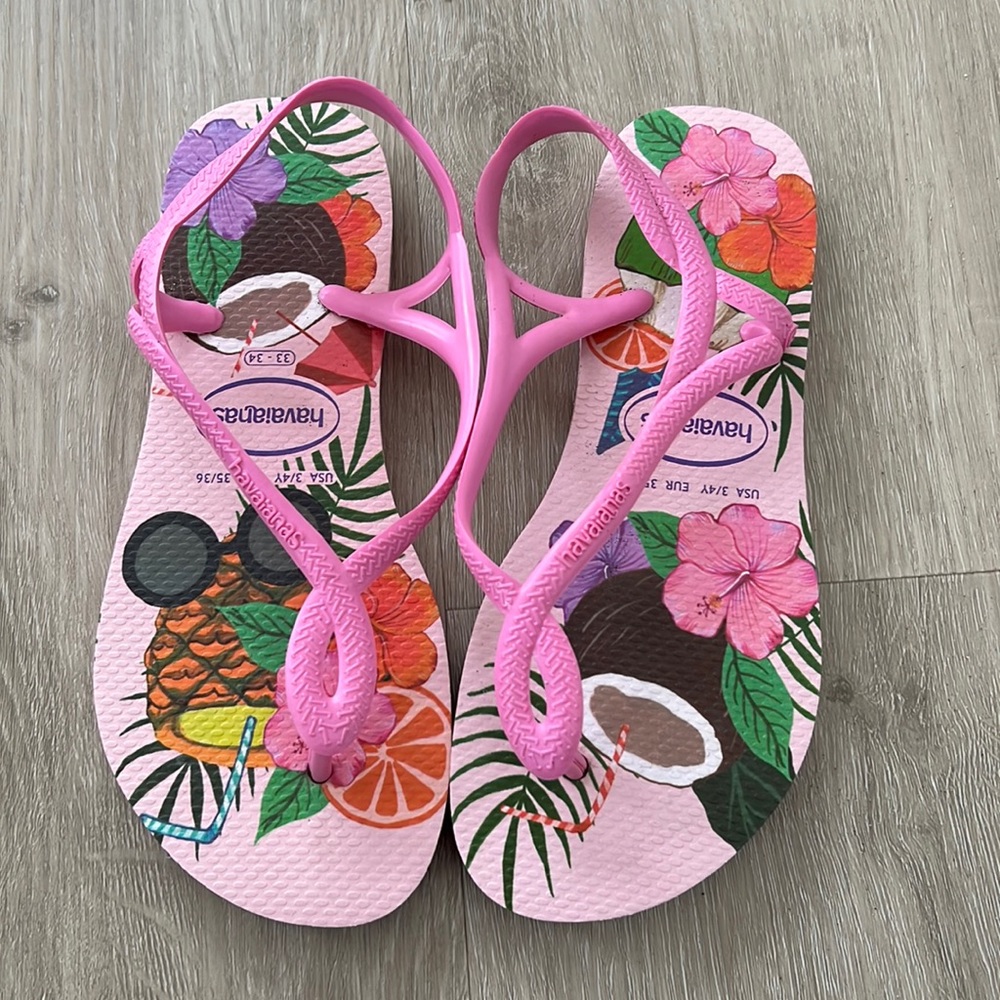 Girls havaianas flip flops with back. size 33-34 (size 3/4)